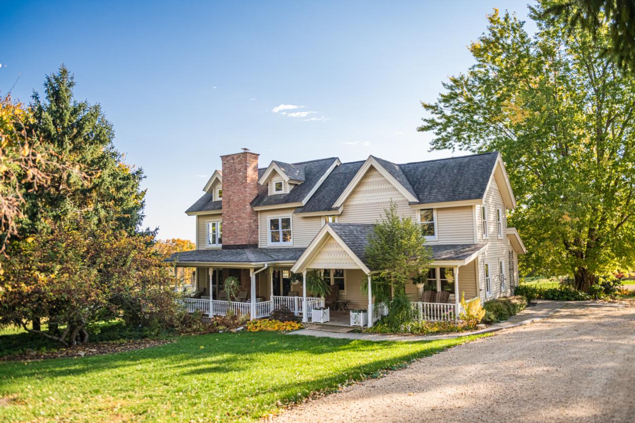 27 Acre Multi-generational Family Compound - photo 8