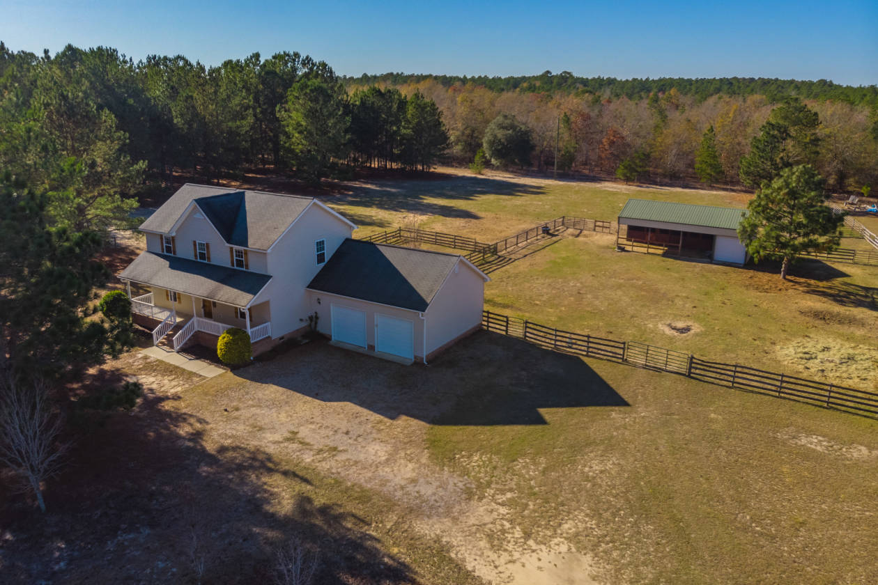 Swansea, SC private horse farm with 7.5 acres, and 1833... Swansea