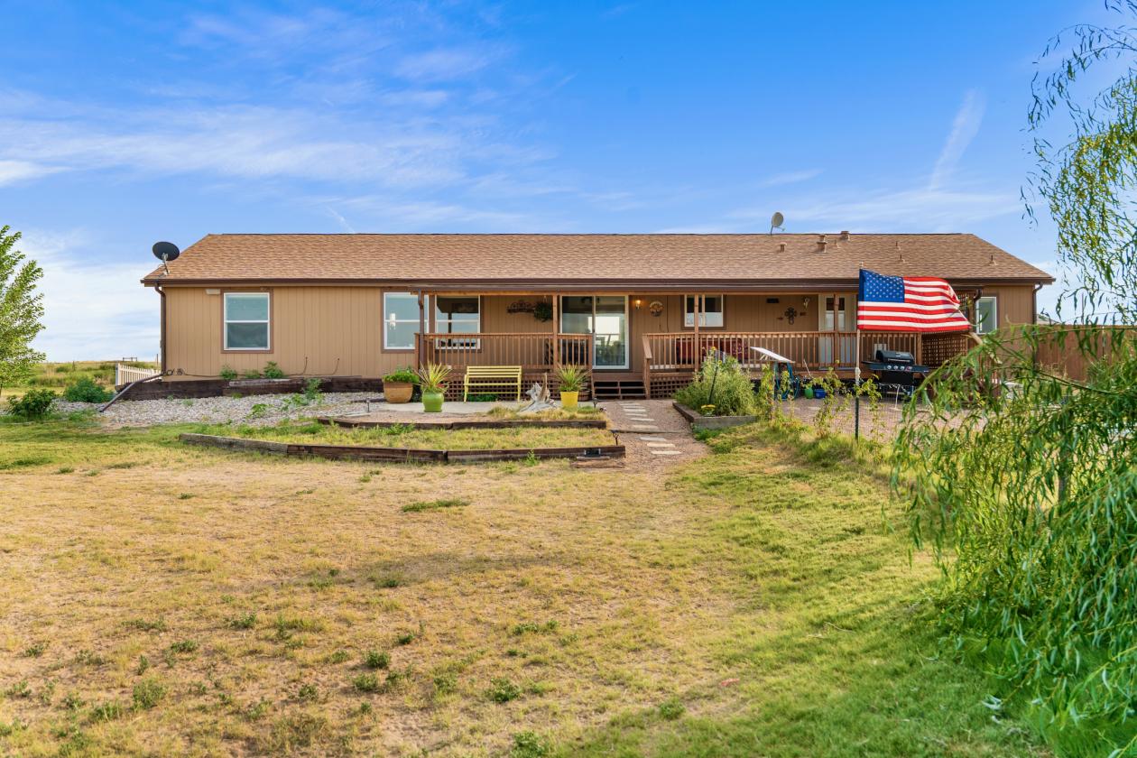 On 15 acres, a beautiful country life awaits - photo 27