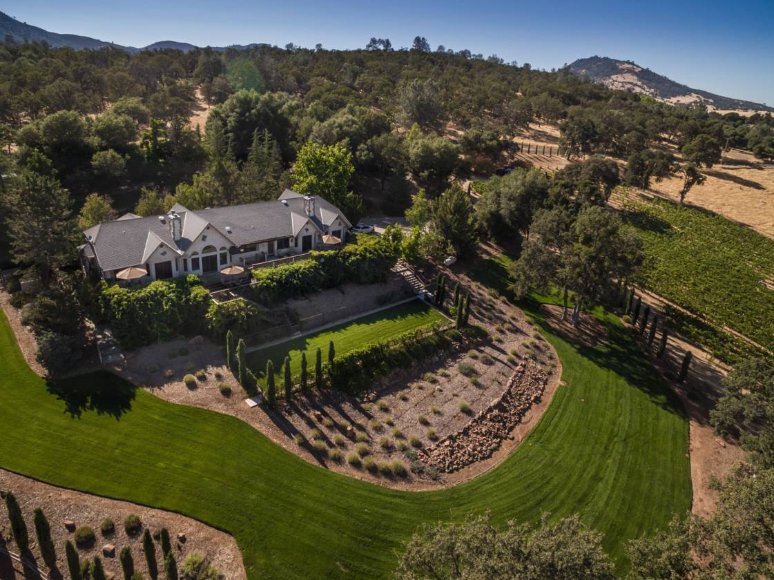 Clondaire Estates Vineyard, Horse Property and Custom Home Angels