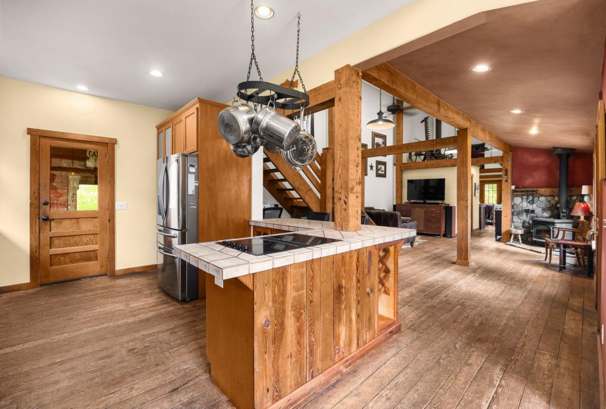 Humble Rustic Equestrian estate - photo 10
