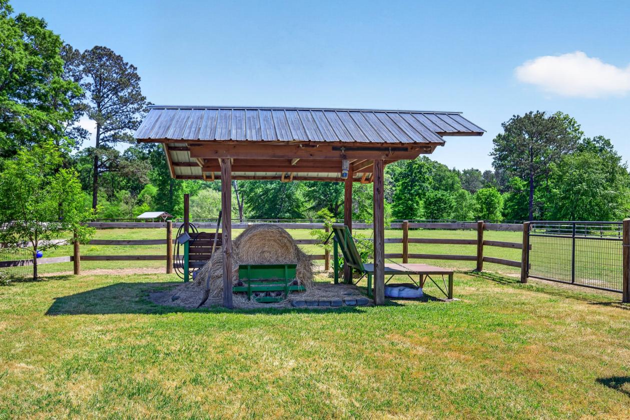 Experience the Ultimate Equestrian Lifestyle - photo 12