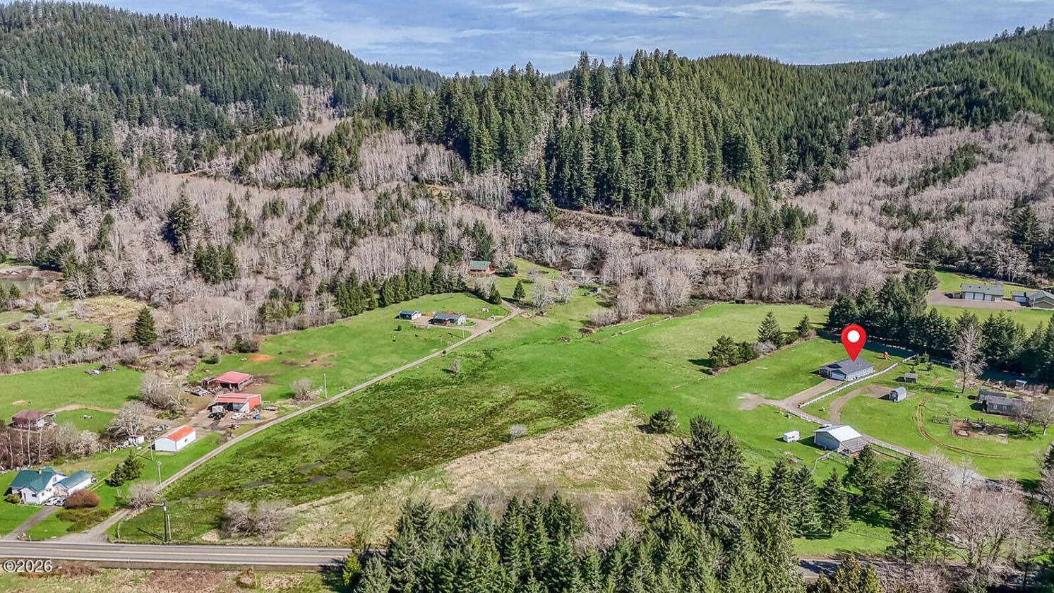 One-Owner HiLine Home Set on 2.92 Acres - photo 26