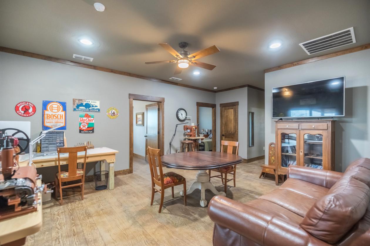 Custom-built Texas Ranch Property in Jim Ned ISD - photo 27