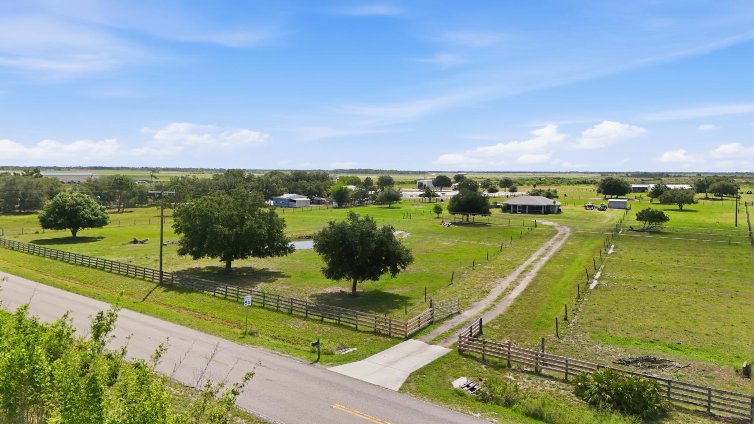 Horse Property with charm - photo 1
