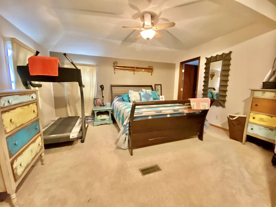 Beautiful Western Kansas Horse Property with Indoor/Outdoor Arenas, Barns, House Colby, Thomas