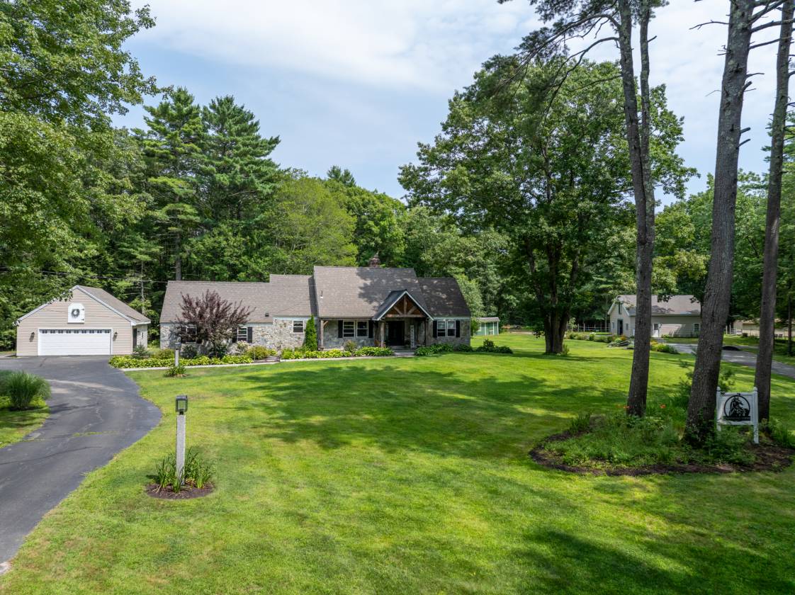 Horse Property for sale.