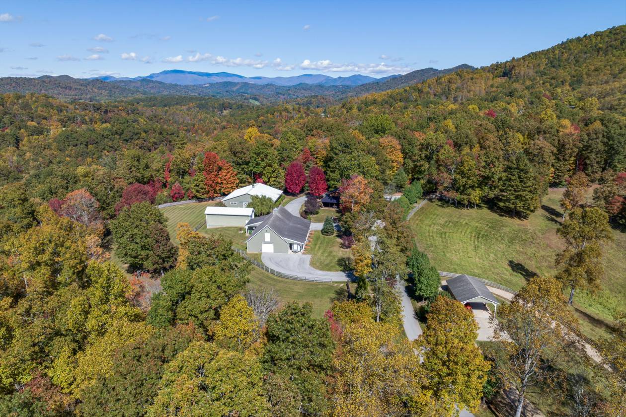 Horse Property for sale.