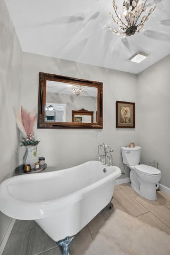 Custom Cottage on 10 Acres in Horse Country - photo 22
