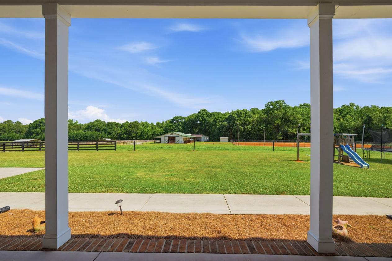Luxury Equestrian Estate | 27 Acres - photo 3