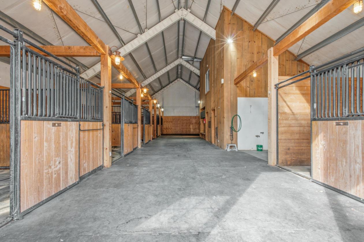 Custom 13.53 Acre Horse Property - photo 8