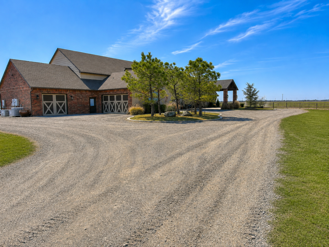 -Indoor Arena and More in Piedmont, OK - photo 9