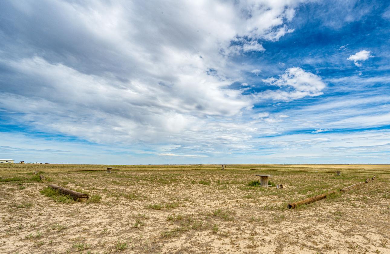 Horse Property & Multi-Generational living! - photo 23