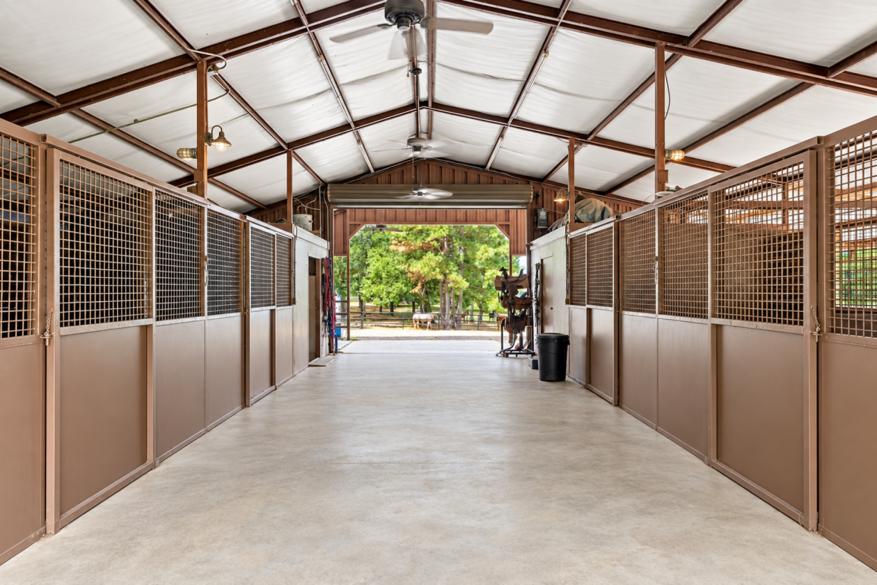 11+ Acre Premier Luxury Horse Property - photo 25