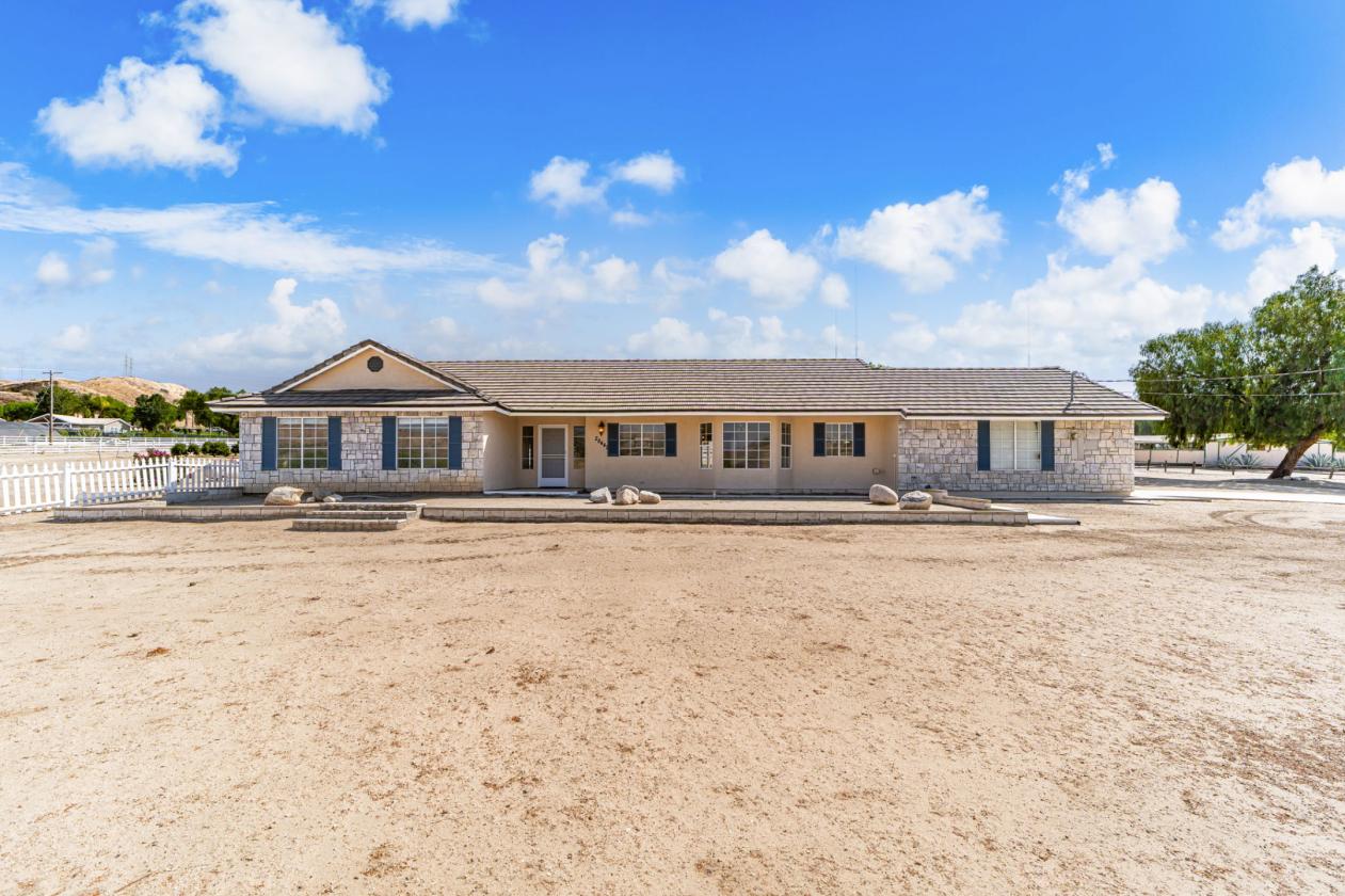 16 Acre Redlands Ranch - photo 5