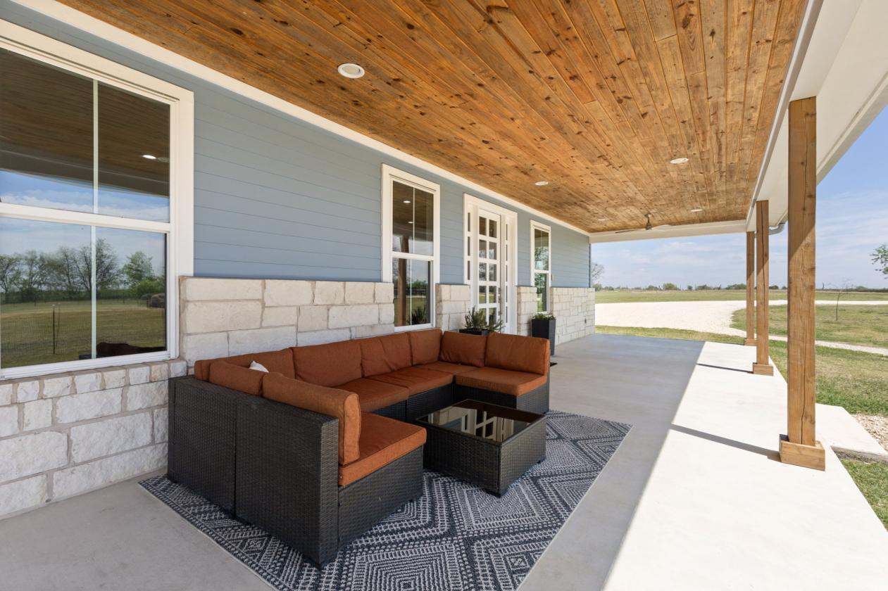 Pristine Equestrian Farm with 10.01 Acres - photo 26