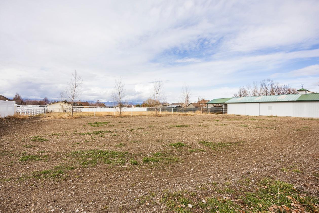 Private Horse Property in the Heart of Draper - photo 27