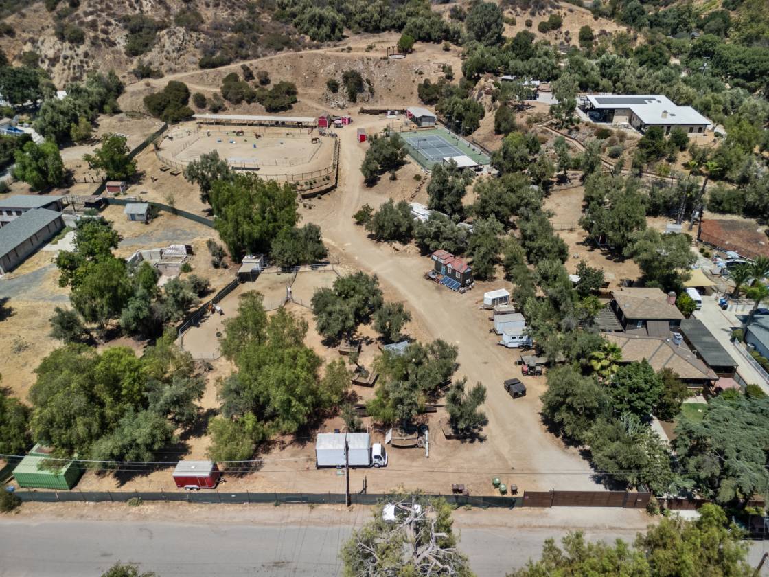 Horse Property for sale.