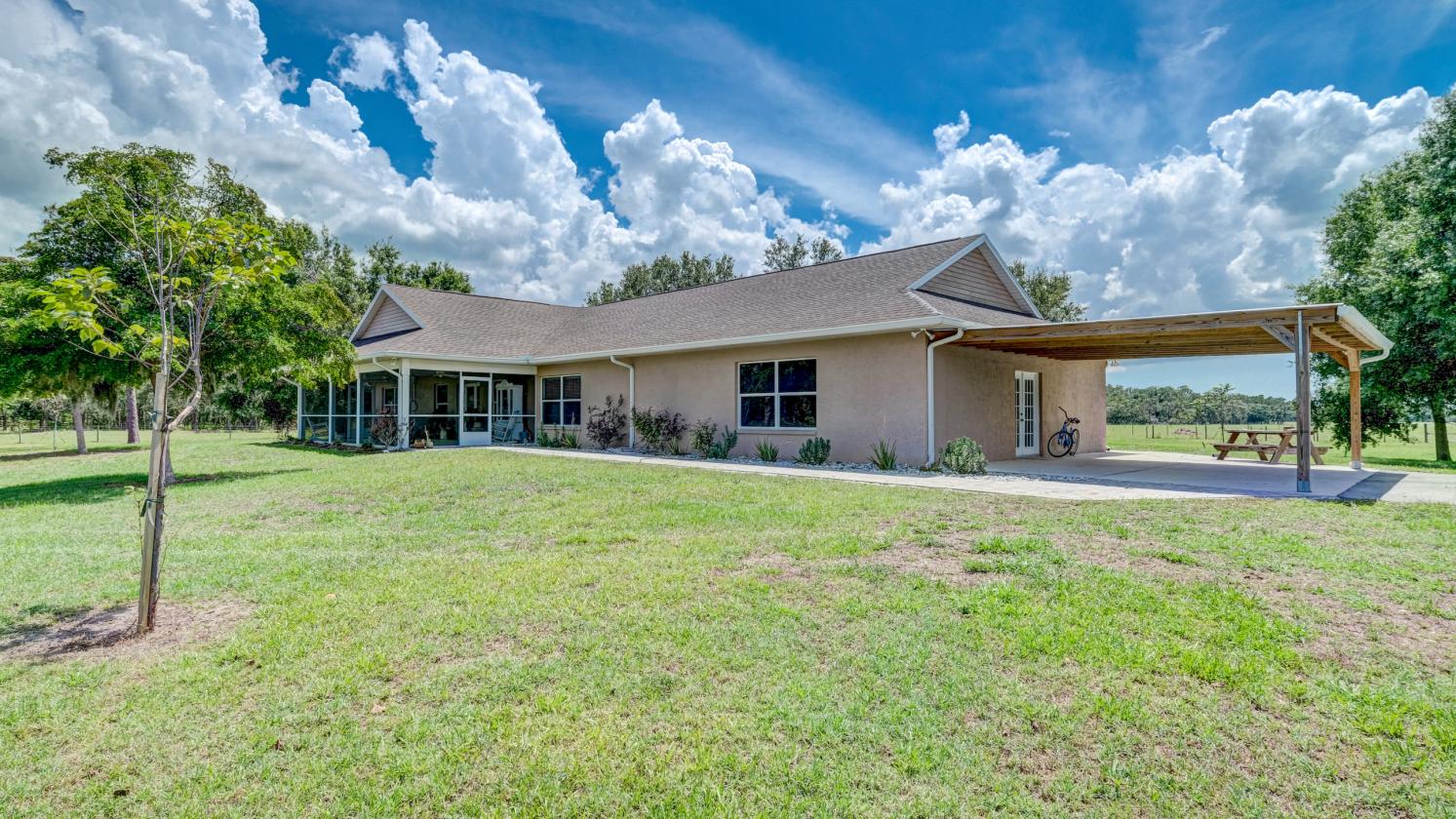 10 Acre Secluded Estate Ready for Horses and Cows - photo 4