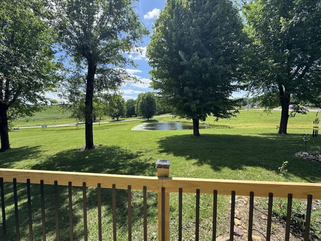 Immaculate property - photo 12