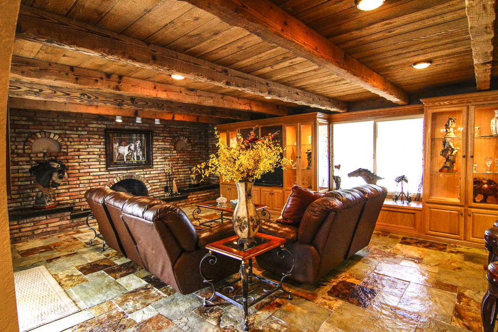 Beautiful horse property on 1.81 acres located in Horse Town USA