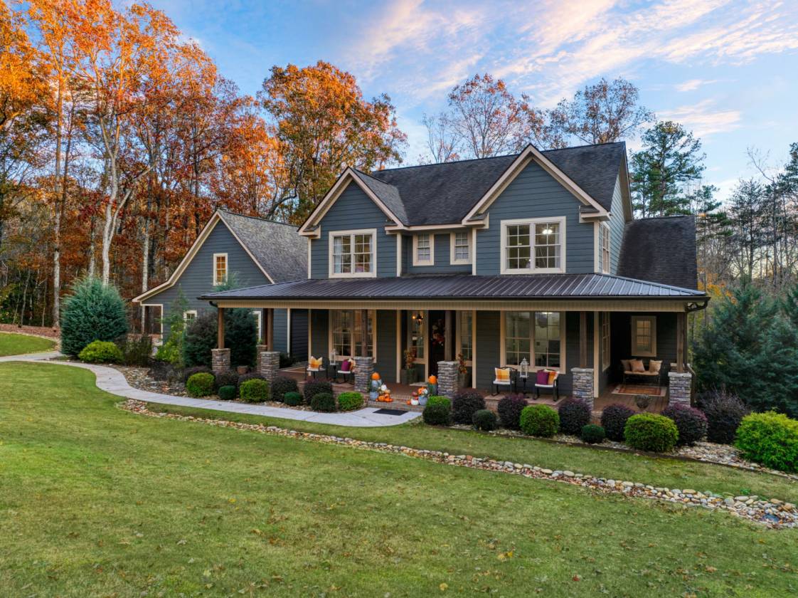 Horse Property for sale.