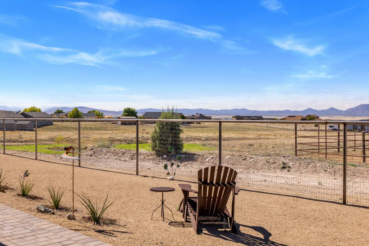 3 Acre Horse Property with Beautiful Mountain View - photo 24
