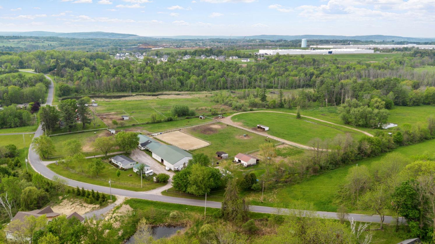 Equine training facility in the Capital District - photo 1