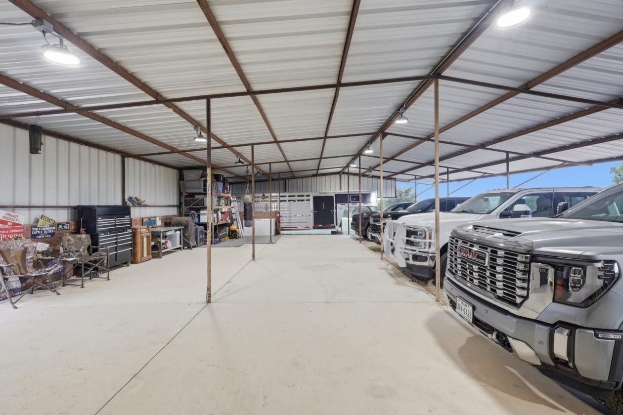 Turn Key Horse Property In South Central Texas - photo 19