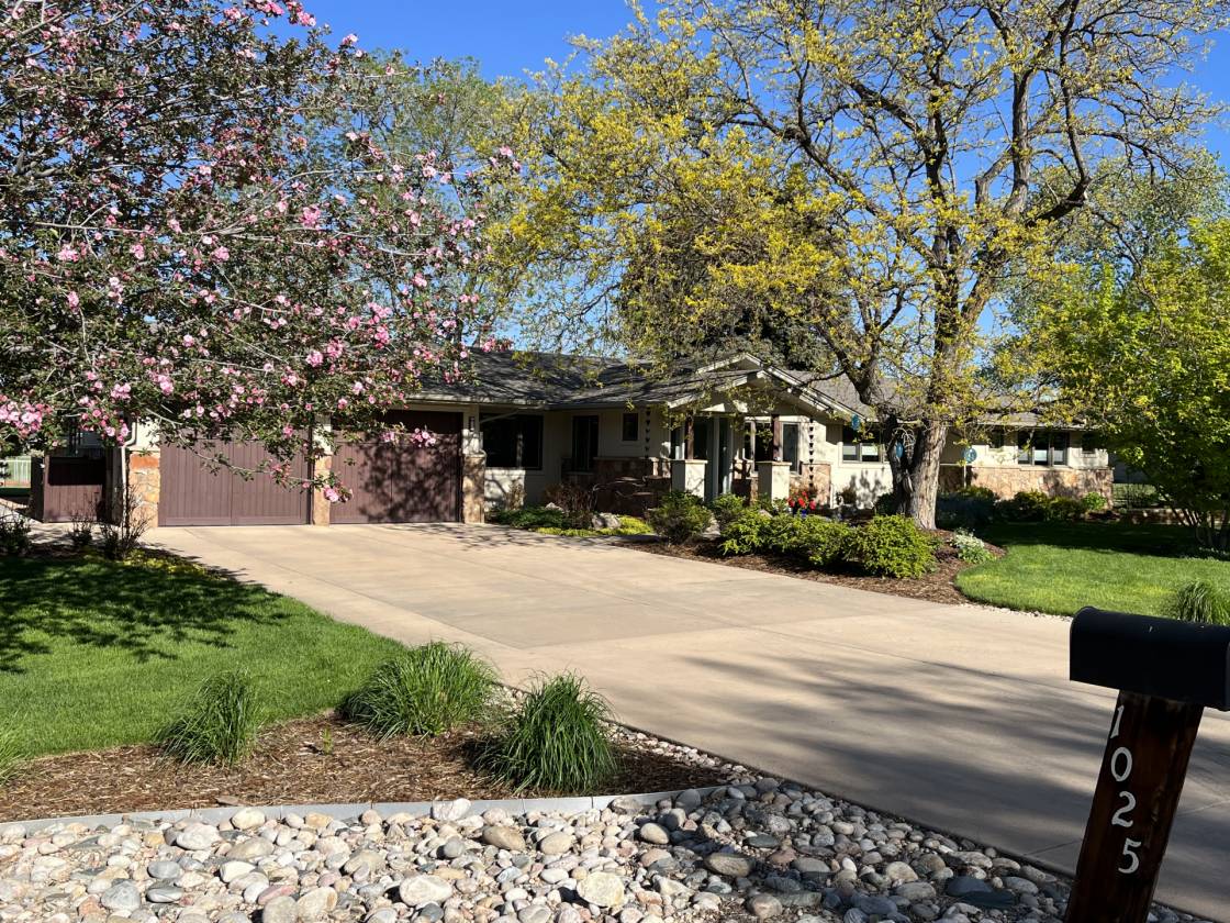 Horse Property for sale.