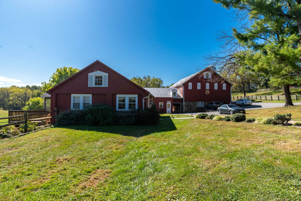 EQUESTRIAN ESTATE for sale Westminster, Carroll County, Maryland