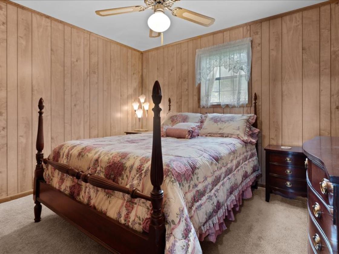Horse property with breathtaking views - photo 13