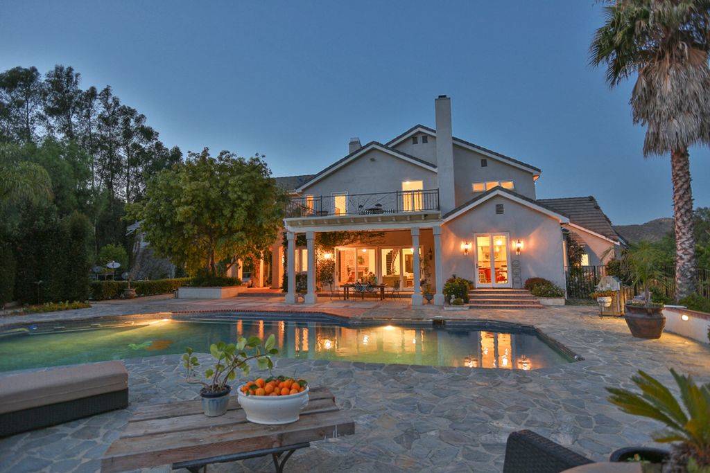 Secluded Luxurious Country Manor perfect for Entertaining Somis