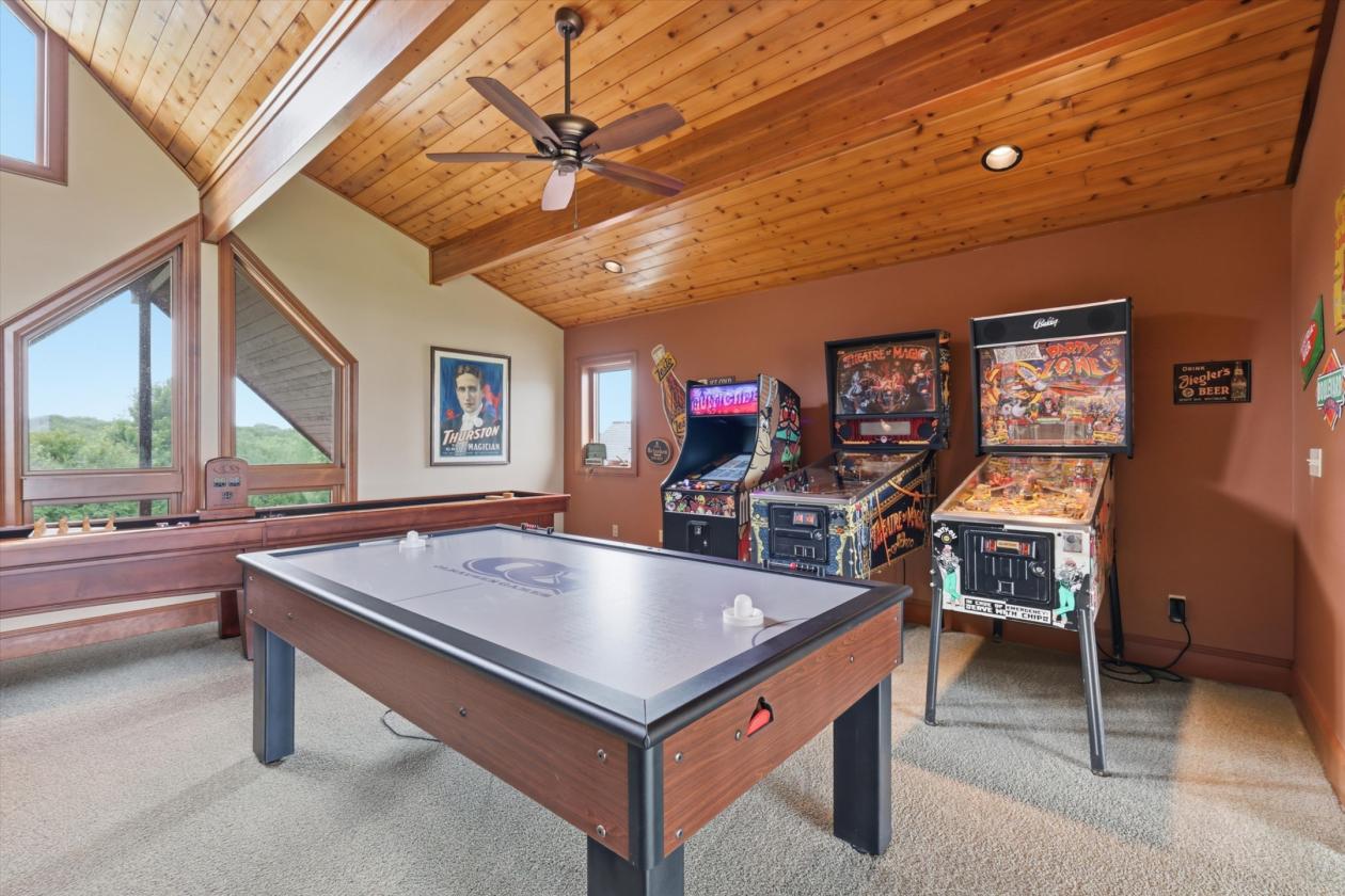 Luxury Equestrian Estate on 125 Acres - photo 28