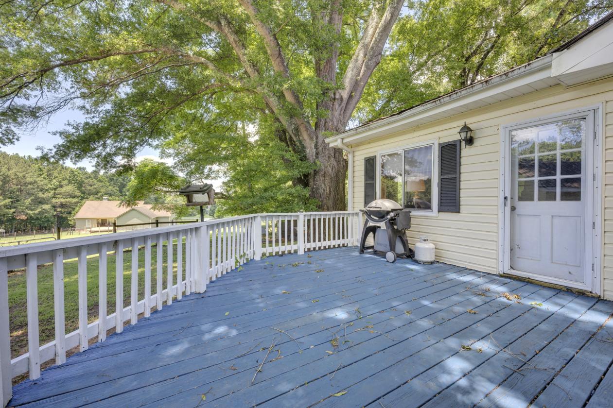 Exceptional 2.98 acre horse property with home - photo 24