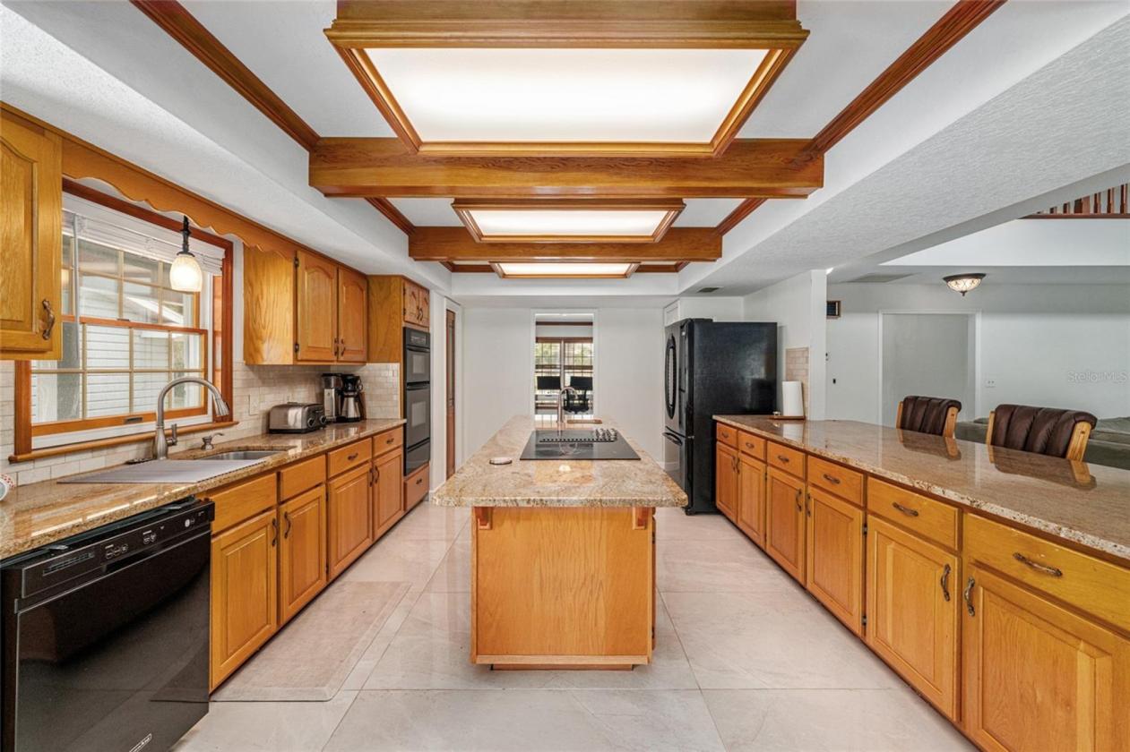 Equestrian Estate with Business Flexibility - photo 12