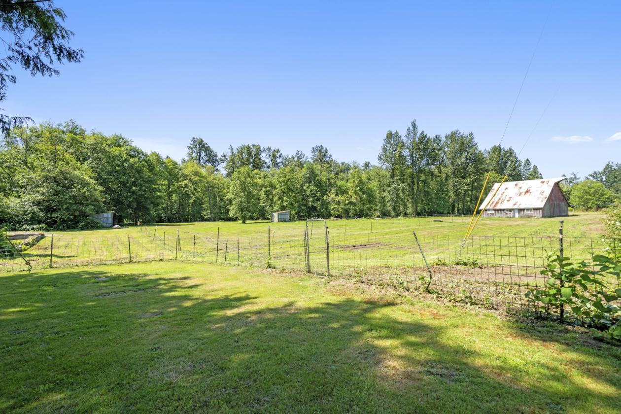 Updated Farmhouse Equestrian Estate - photo 17