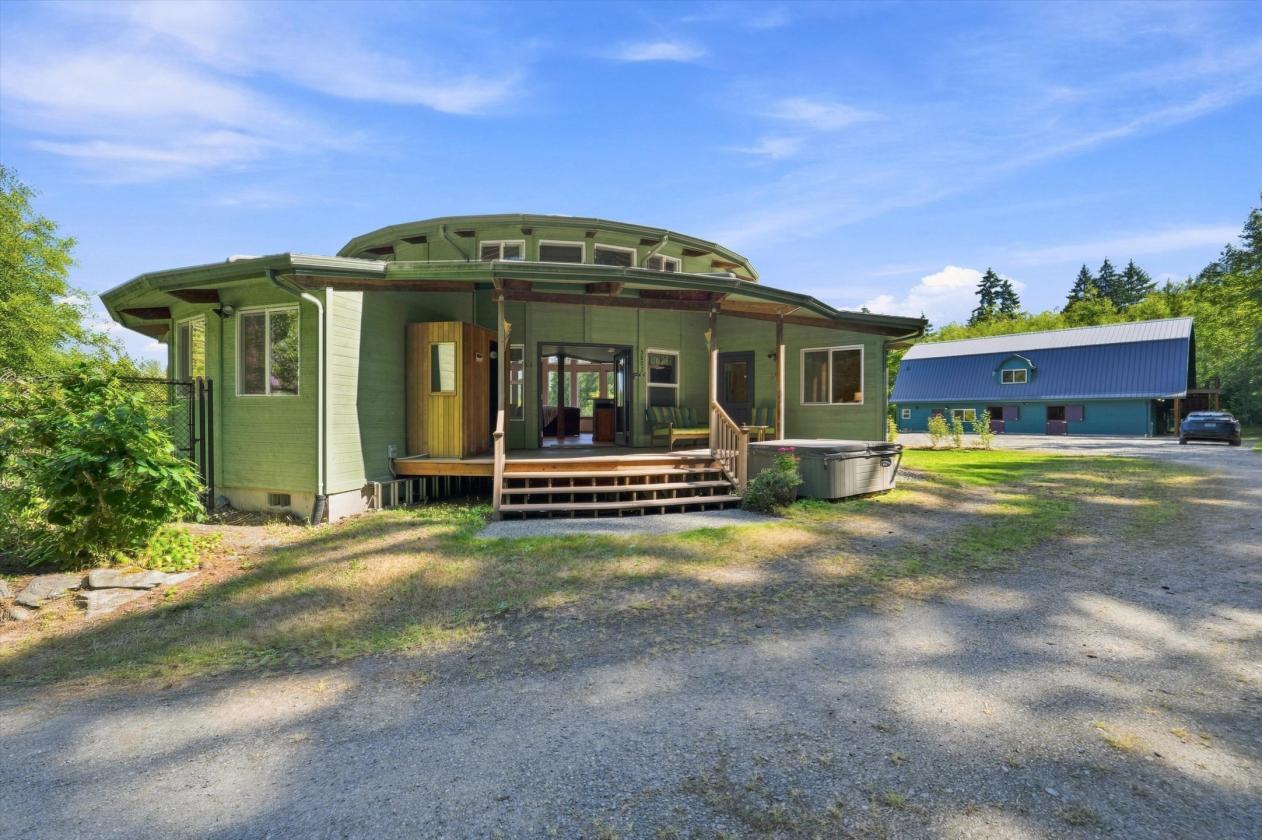 Holistic Horse Farm with All-Weather Arena - photo 21