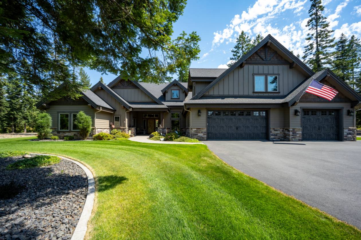 Horse Property for sale.