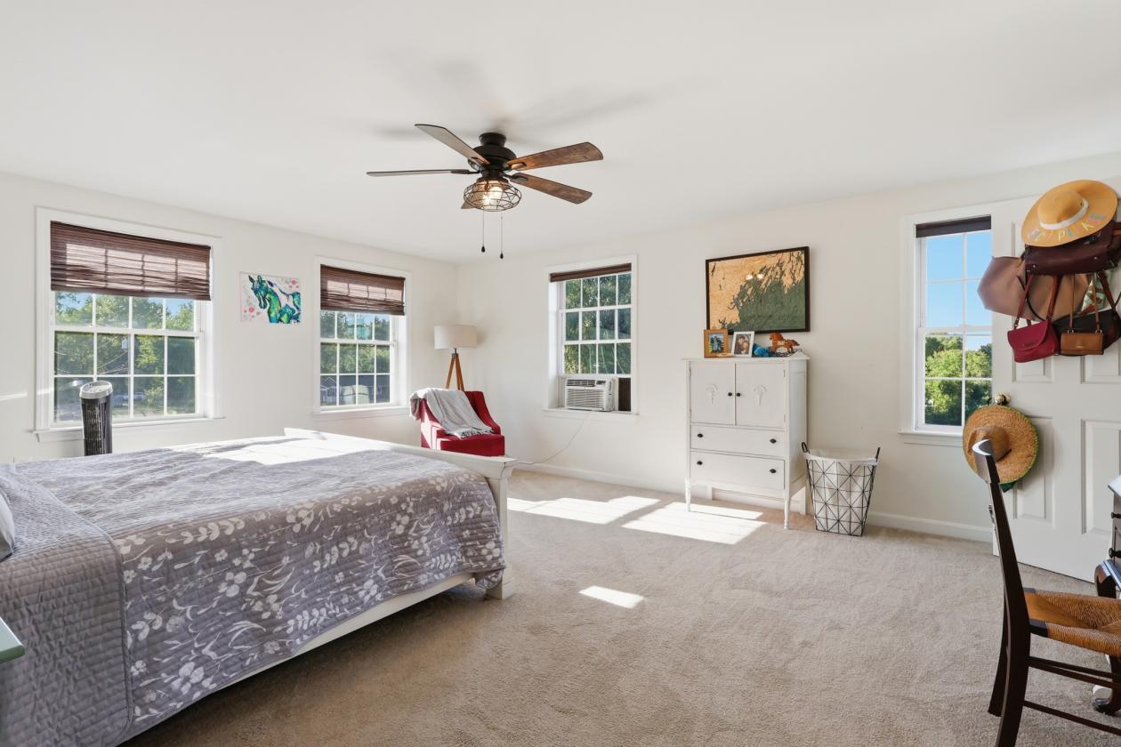 6 Acres, 3 Pastures & A Home That Has It All - photo 13