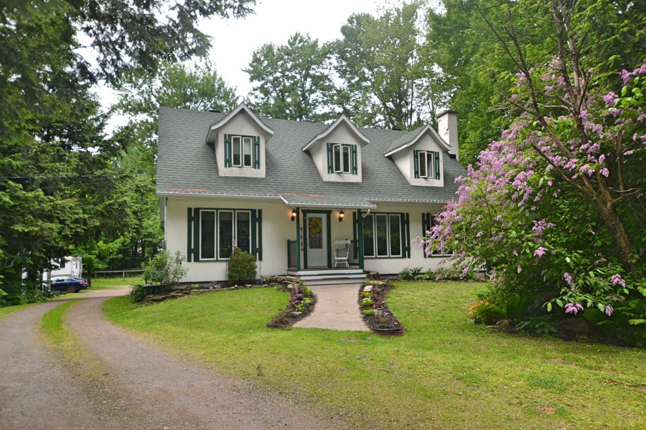 Horse Property for sale.