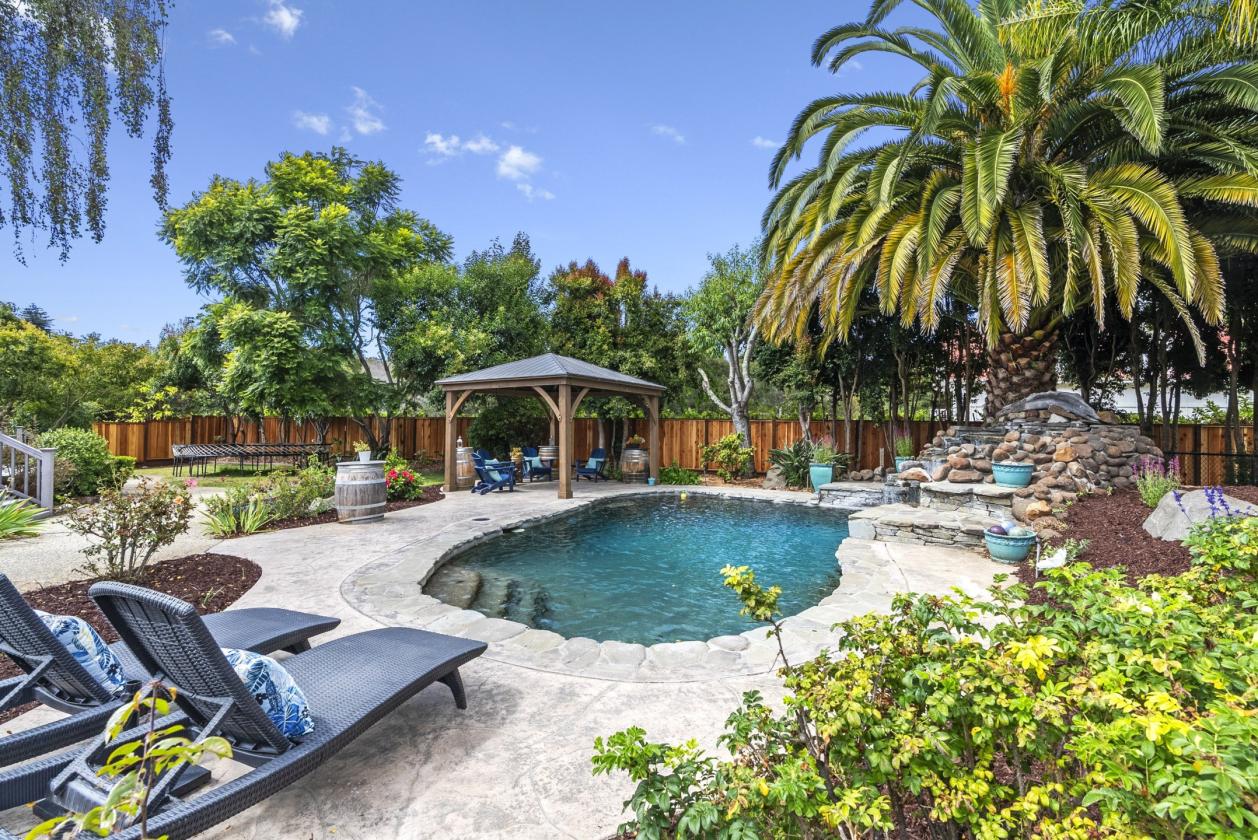 Rare Equestrian Estate on 5.9 Acres - photo 22