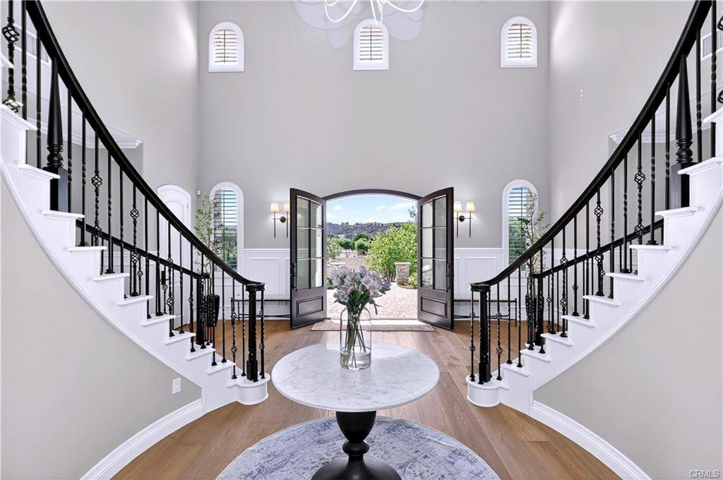 Beautiful Farm house on 7.19 Acres! - photo 9