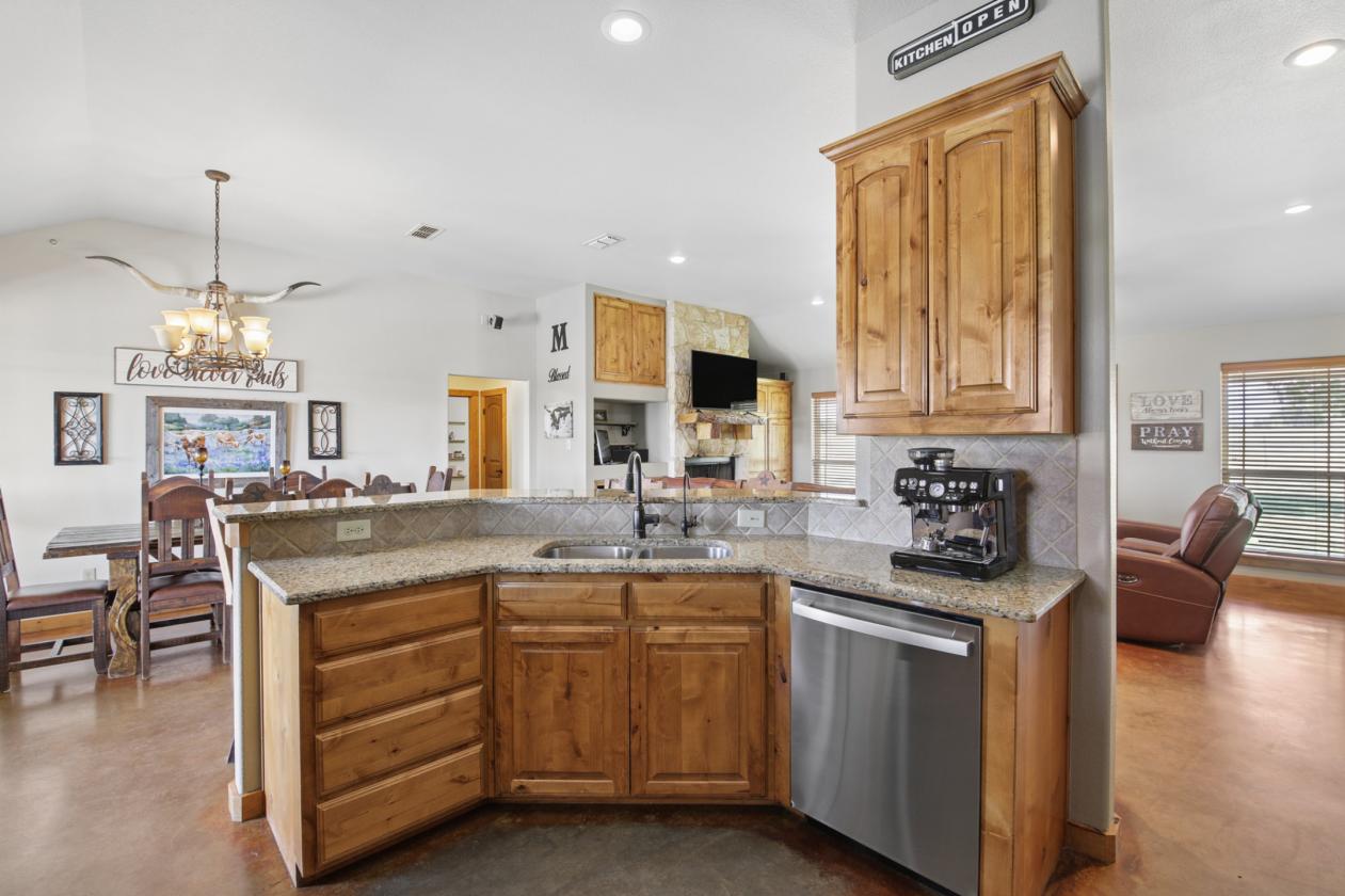 Room to Roam on 20 acres!! CONTRACT PENDING!! - photo 8