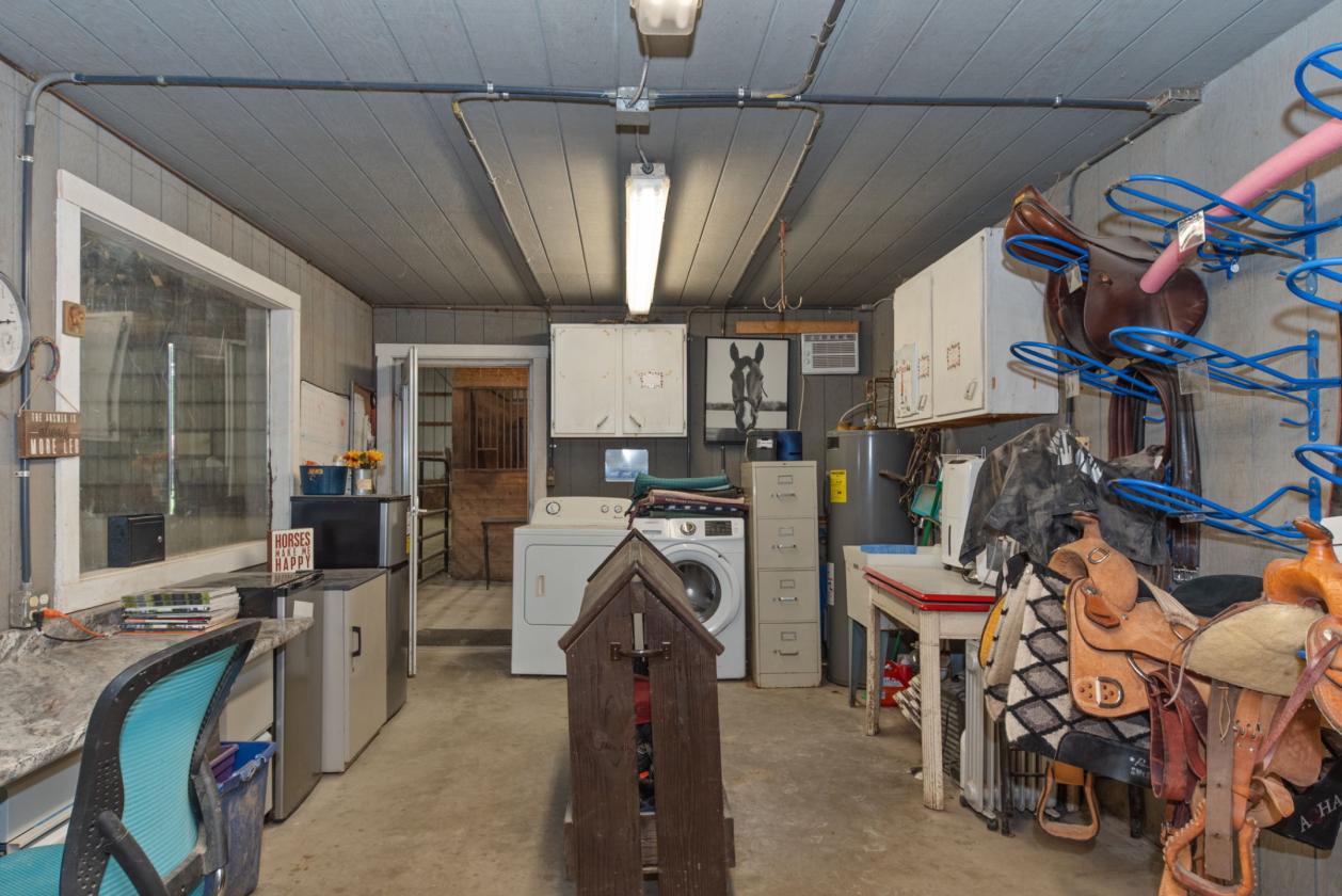 Cape Cod + 15 Acres + 18 Stalls + Indr + 2 Outdr - photo 12