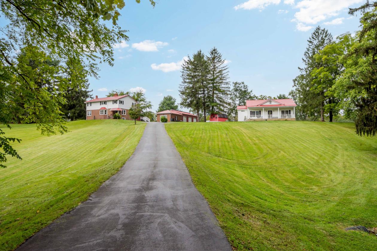 Rare Private Country Retreat - photo 4