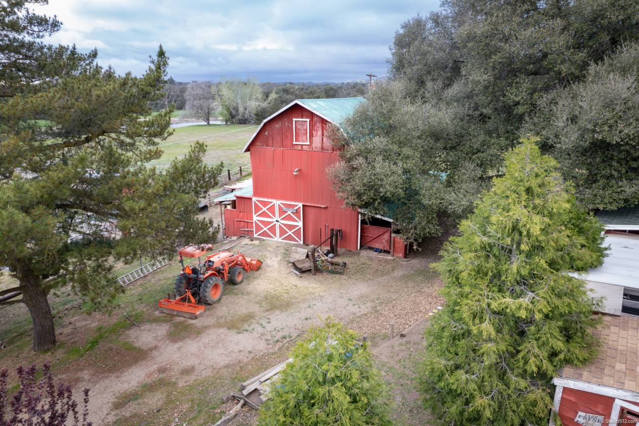 Horse Property for sale.