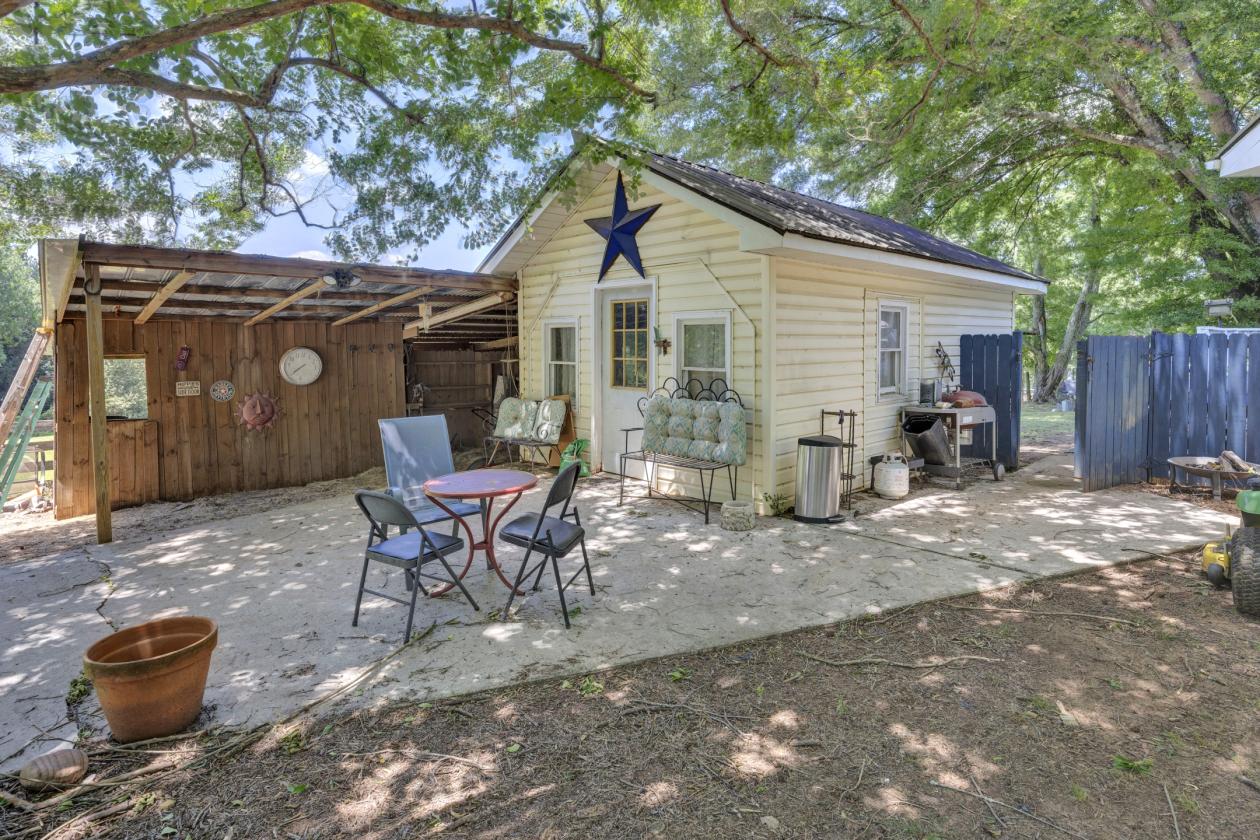 Exceptional 2.98 acre horse property with home - photo 22
