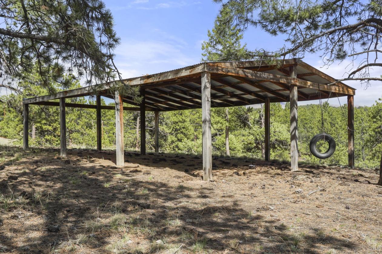 40+ acre Ranch, Retreat, and Venue in Colorado - photo 6