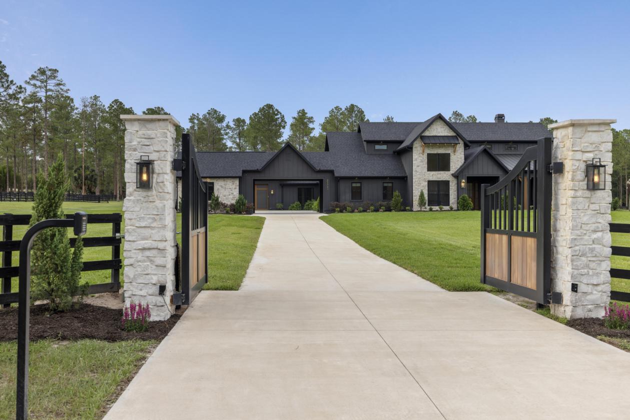 Lakewood Ranches Modern Estate - photo 8